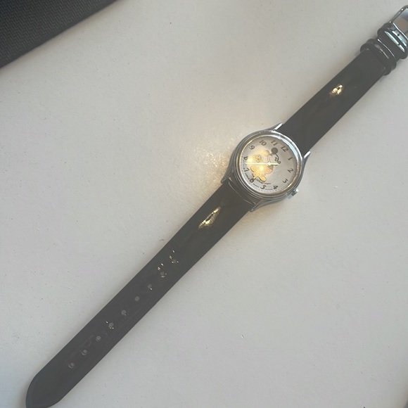New Disney RETRO MICKEY lorus watch - Picture 8 of 8